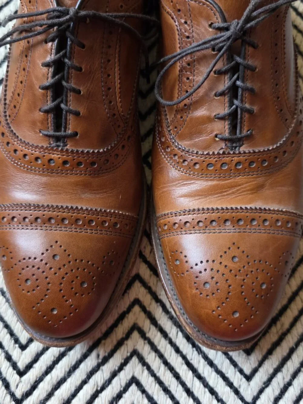 Size 10 Allen Edmonds Men's Strand Cap-Toe Oxford Brown Calfskin Dress Shoes